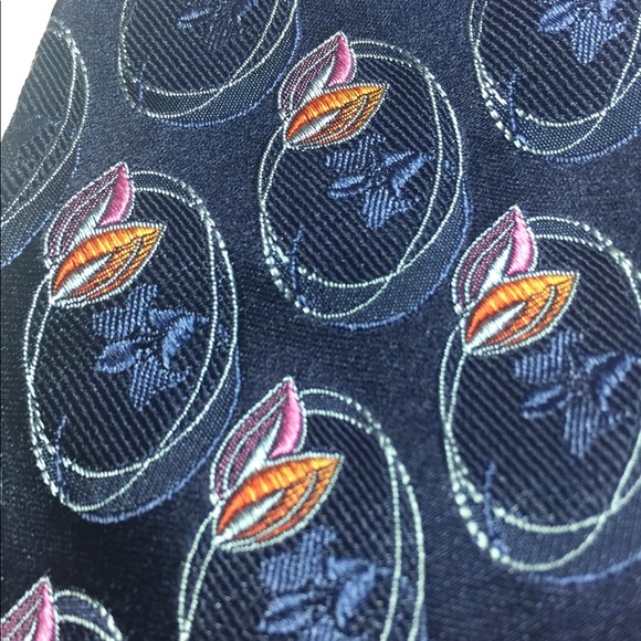 Robert Talbott studio navy flower tie 100% silk - Picture 3 of 8